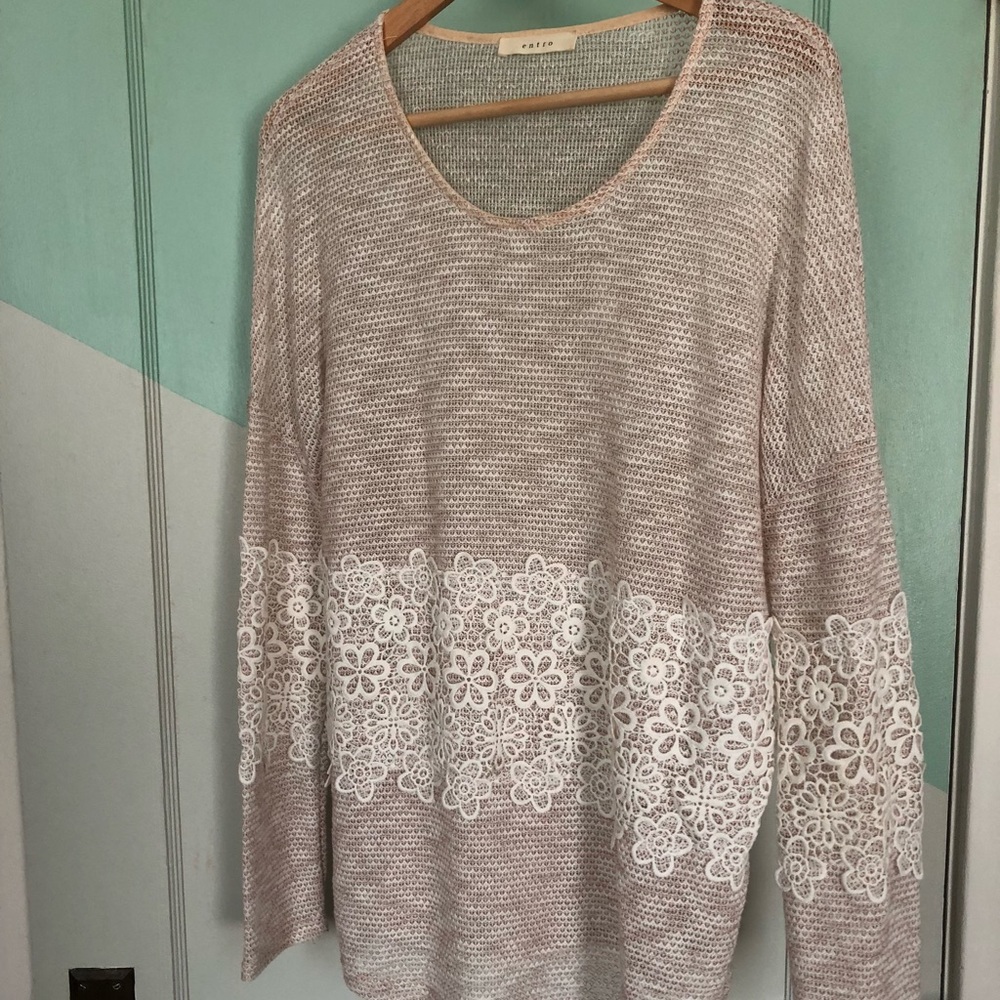 Entro daisy lightweight sweater